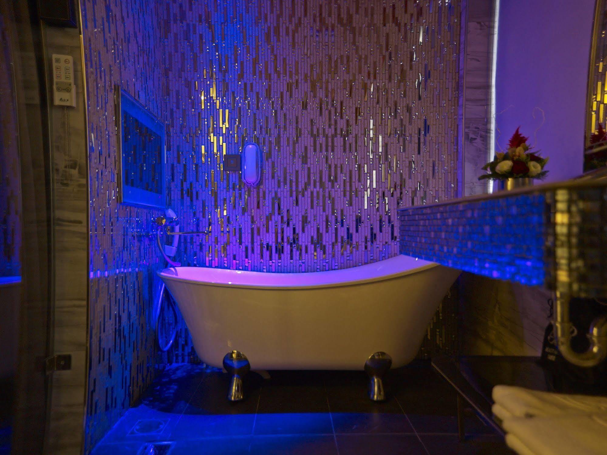 Beauty Hotels Taipei - Hotel Bstay Self Check In Экстерьер фото