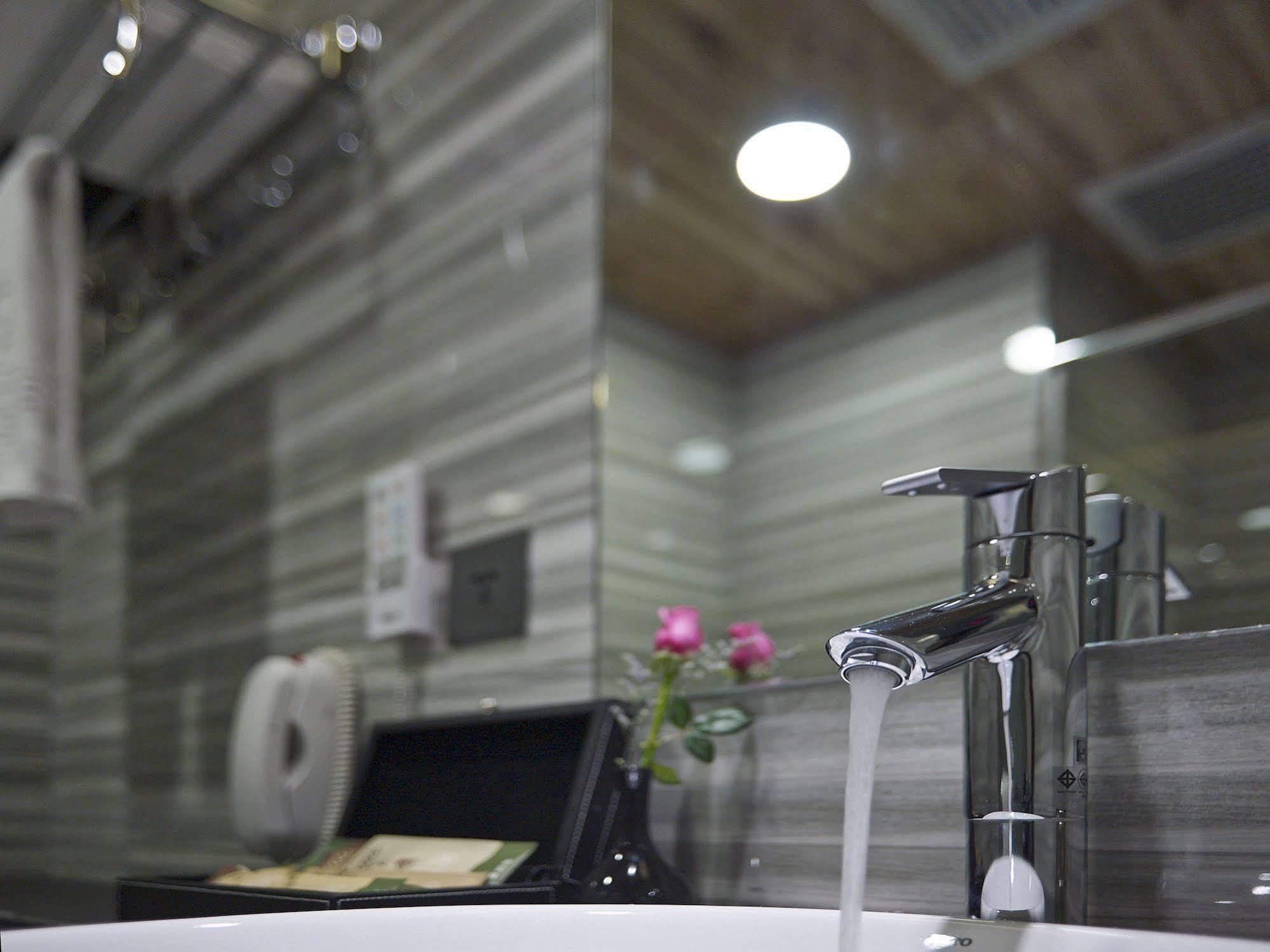 Beauty Hotels Taipei - Hotel Bstay Self Check In Экстерьер фото